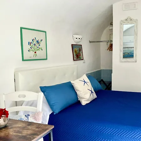 Striano Boutique Capri