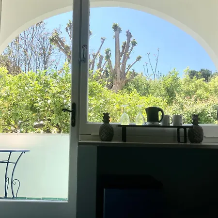 Striano Boutique Πανσιόν